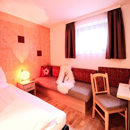 Apart Almrausch Ischgl Zimmer foto